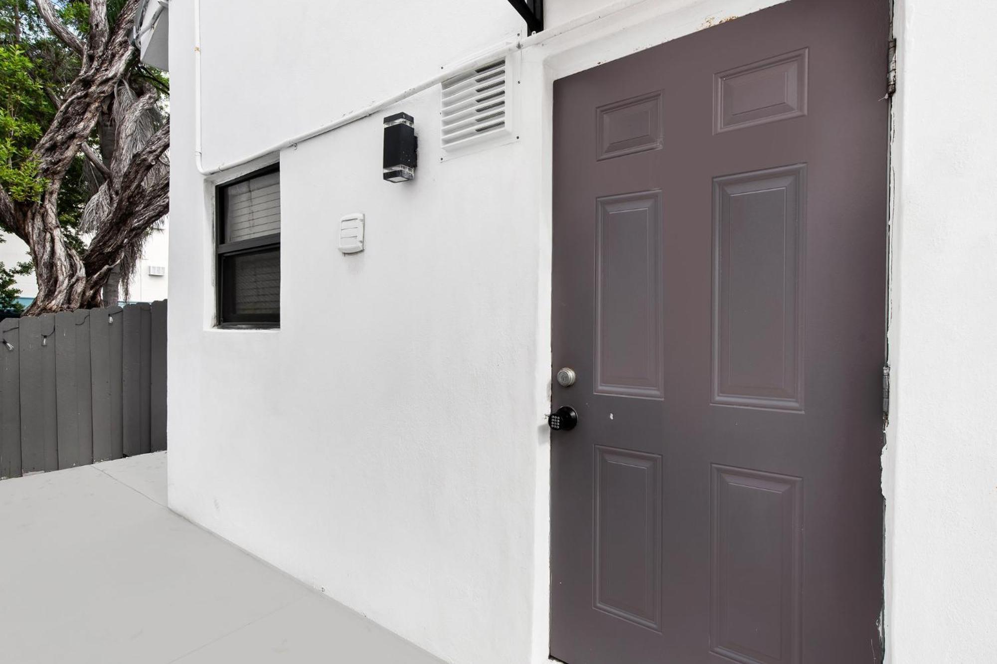 Apartament Boutique Loft Unit 2 Hollywood Zewnętrze zdjęcie